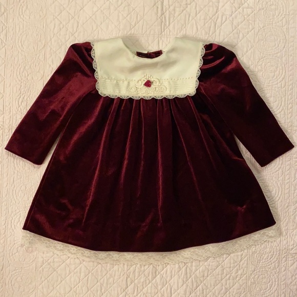 {VTG} Rare Editions Velvet & Lace Dress